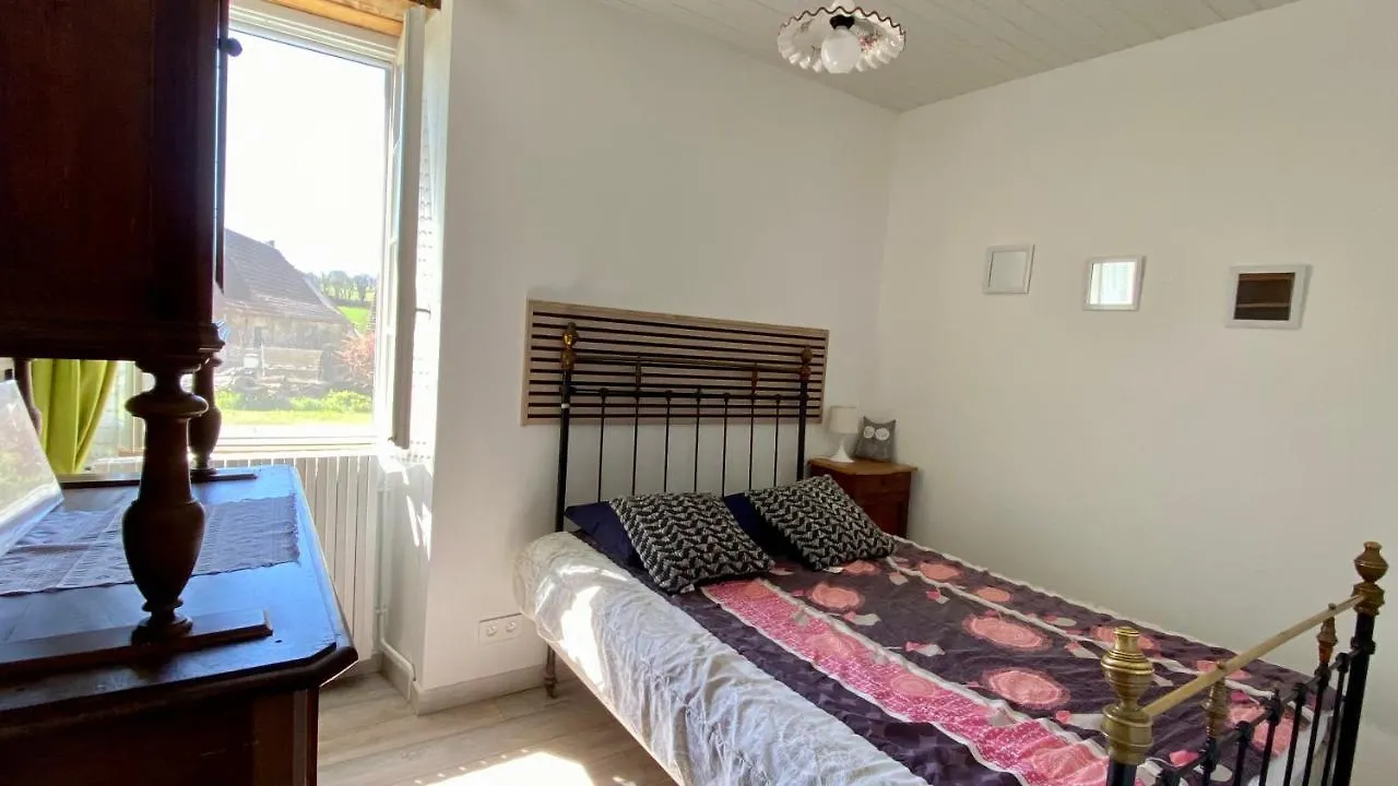 Holiday home Maison Coconing Piscine Couverte Chauffee Mayrinhac-Lentour